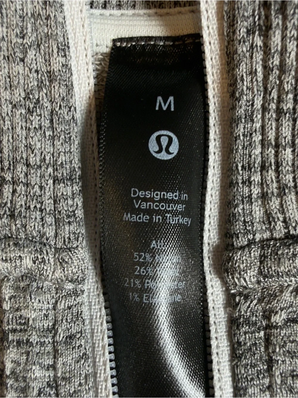 Lululemon Men's Engineered Warmth Half Zip Pullover - Gray - Size Medium
